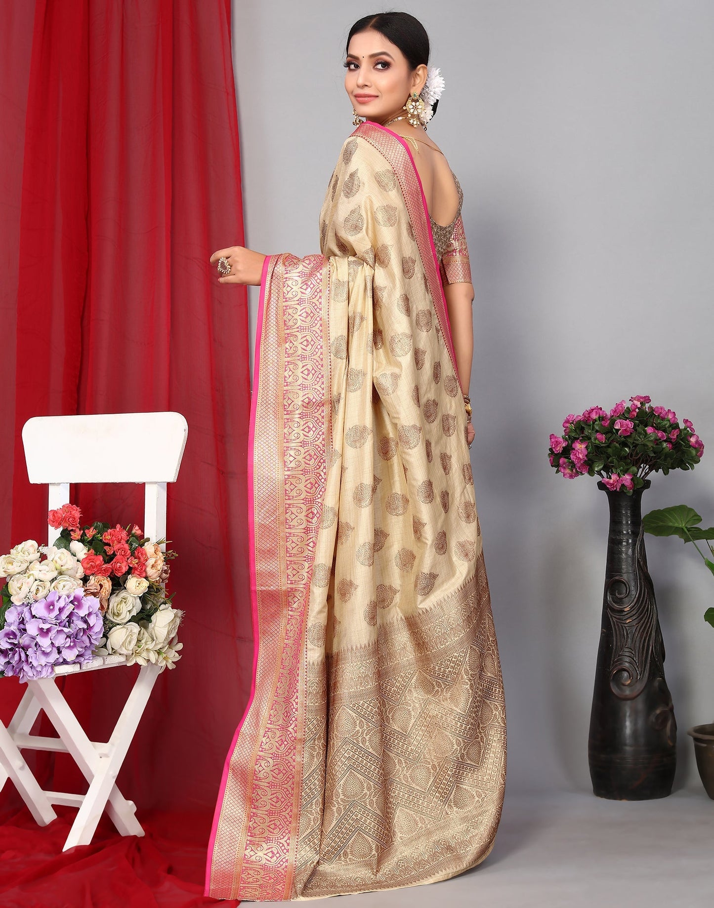 Beige Banarasi Silk Saree | Leemboodi