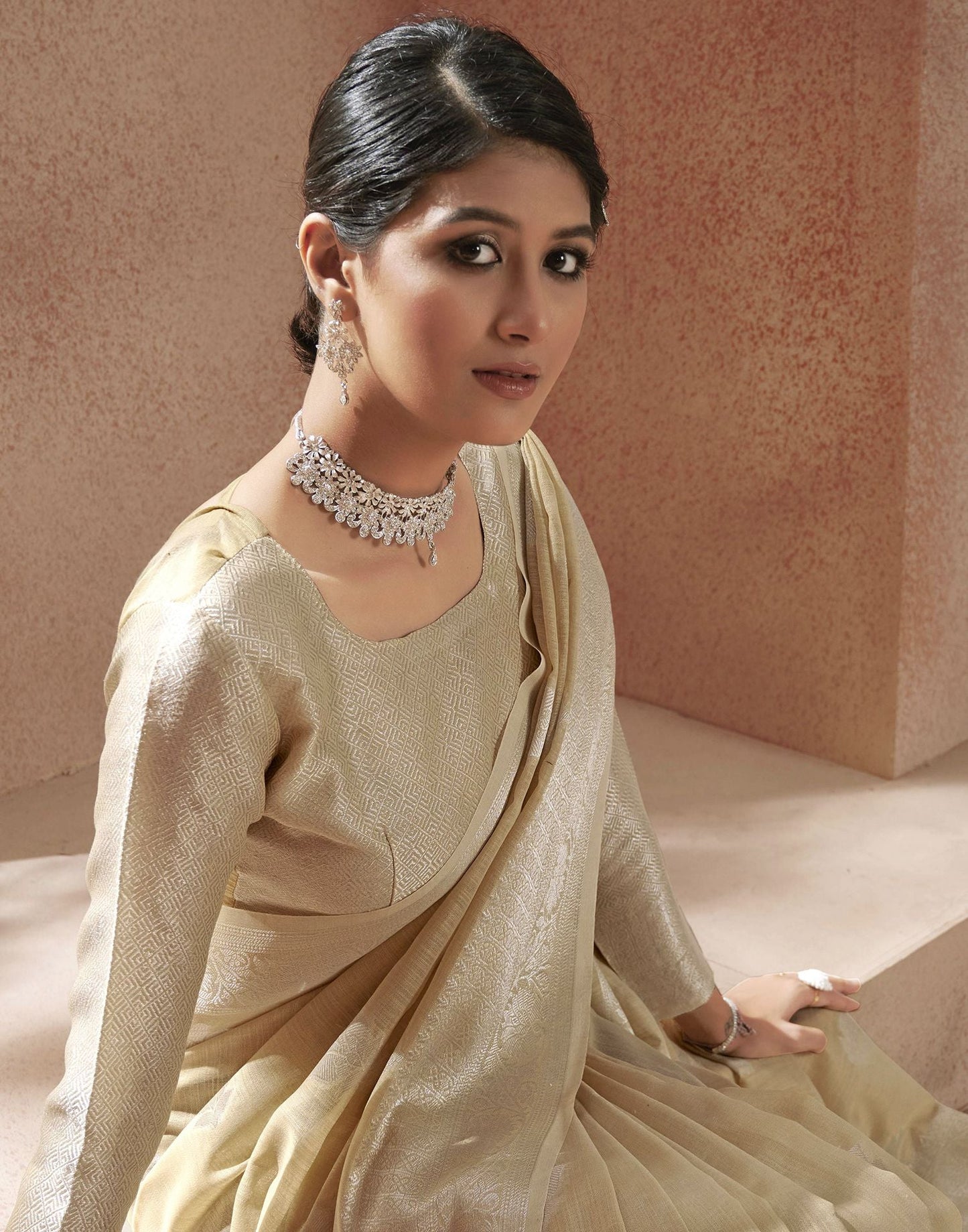 Beige Jacquard Saree | Leemboodi