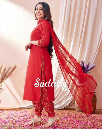 Red Embroidered Kurti With Pant And Dupatta