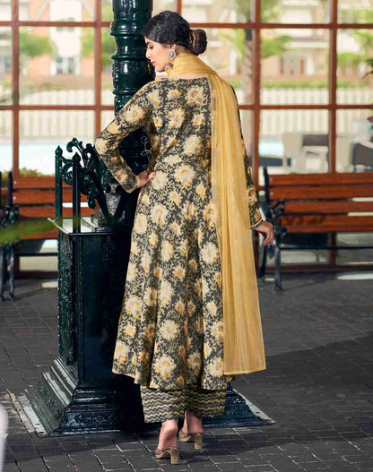 Grey Printed Chanderi Flaired Kurta With Pant And Dupatta