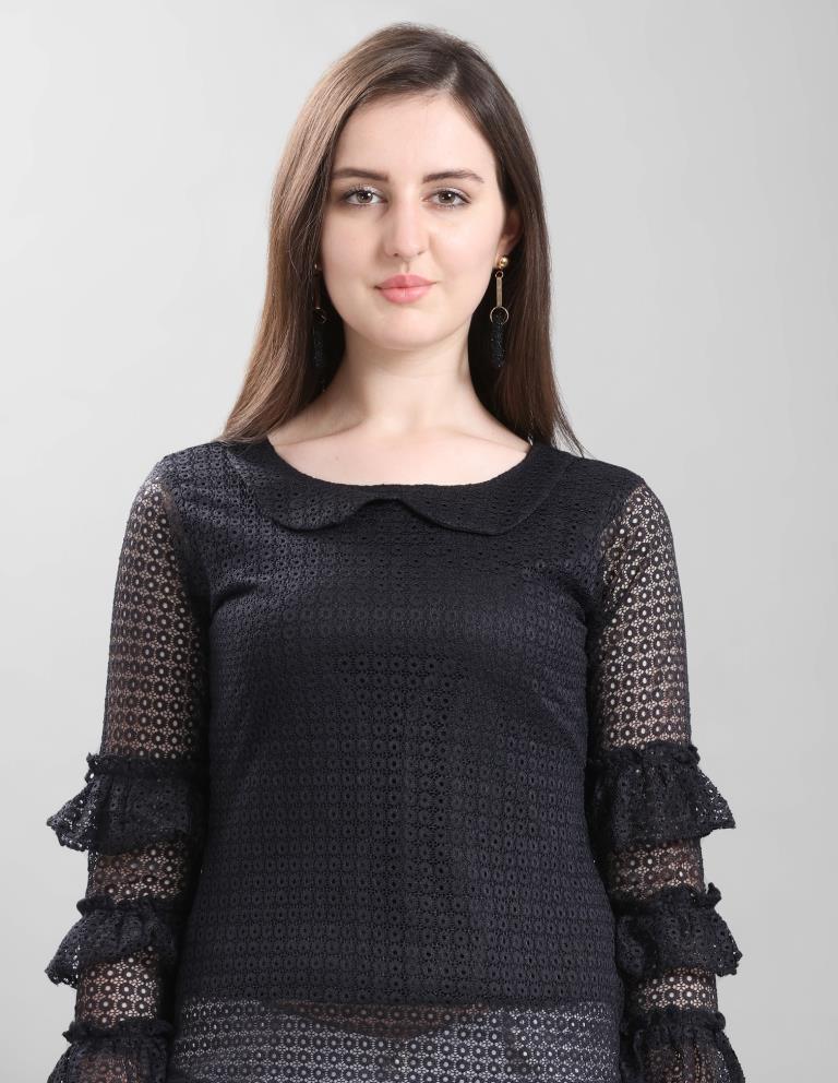 Black Russell Top | Leemboodi