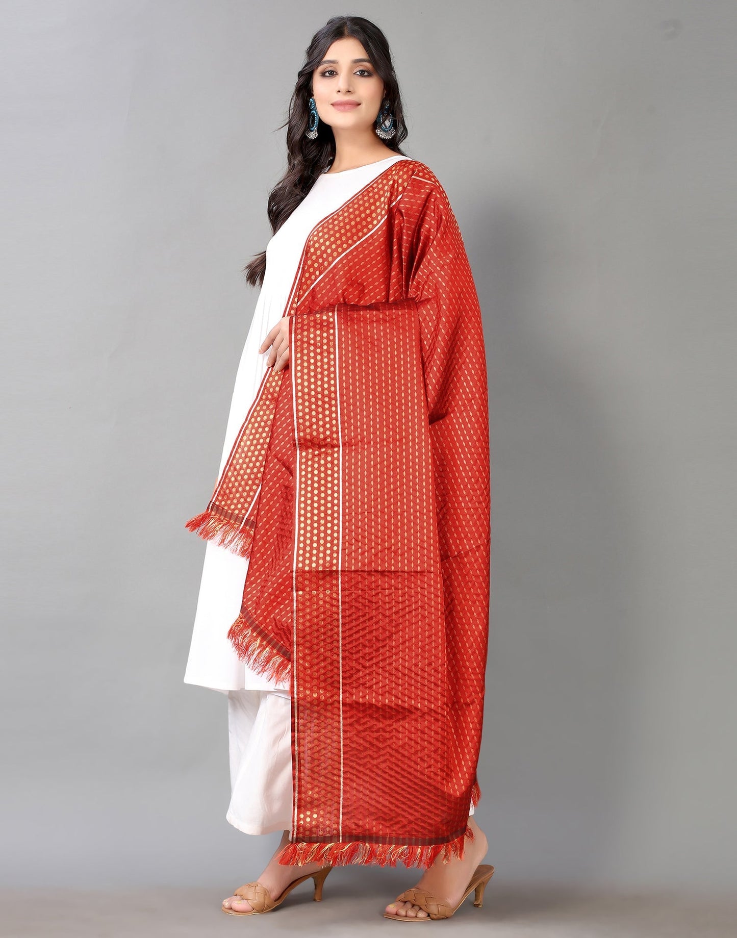 Maroon Jacquard Dupatta | Leemboodi