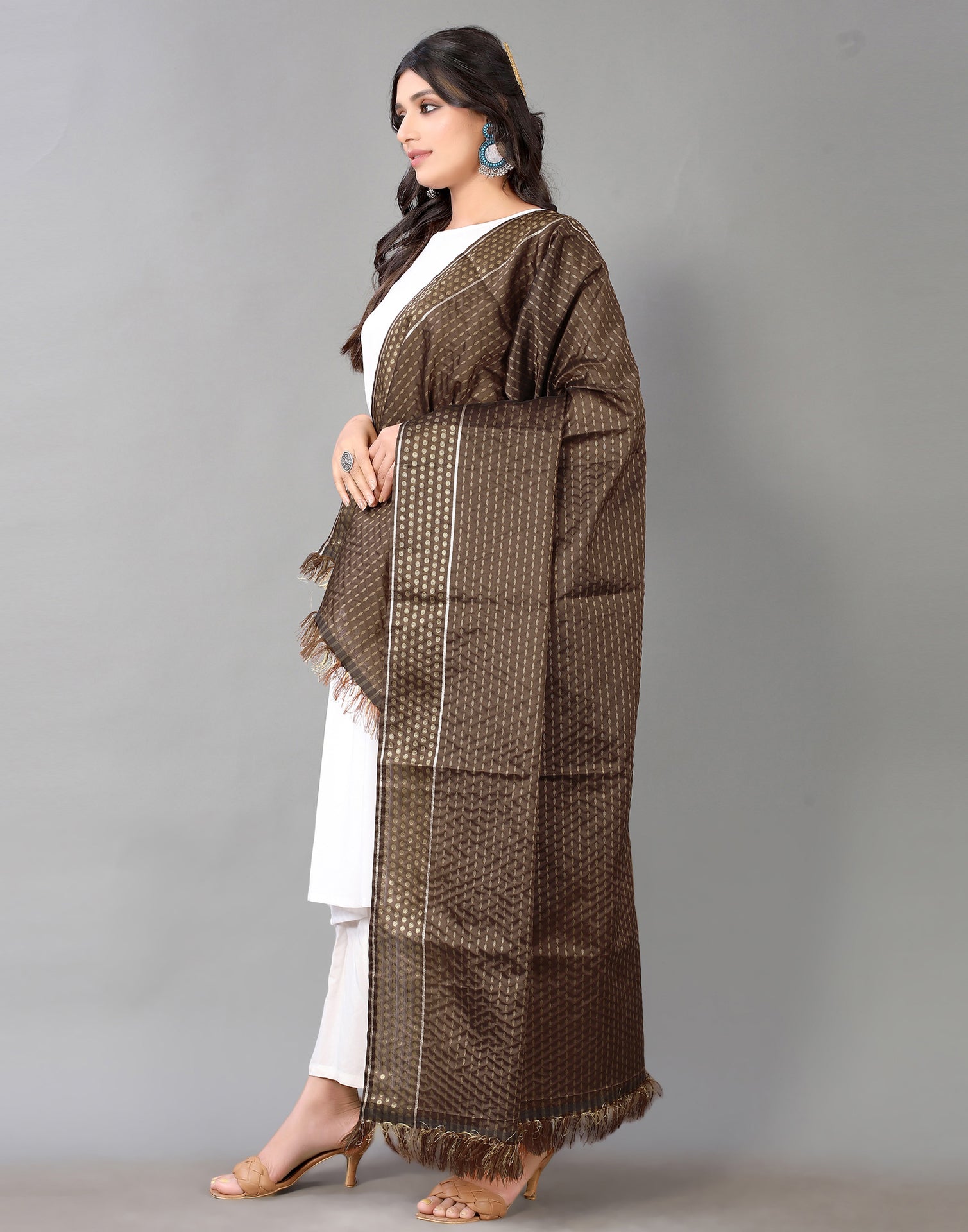 Brown Jacquard Dupatta | Leemboodi