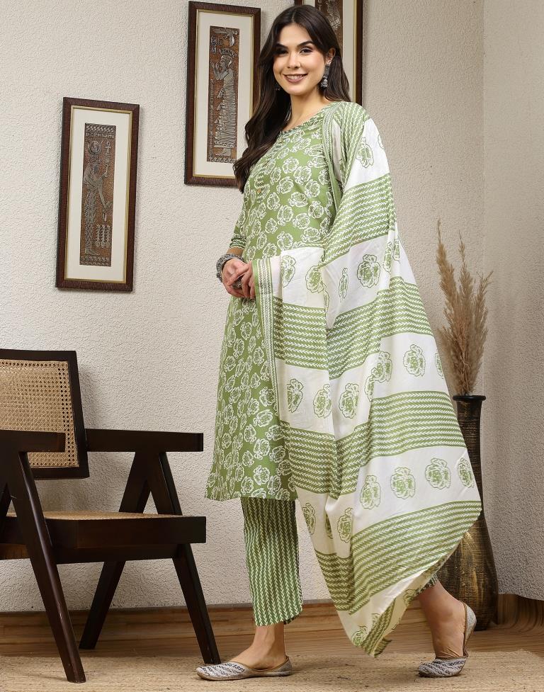 Green Printed Cotton Straight Kurta With Pant And Dupatta