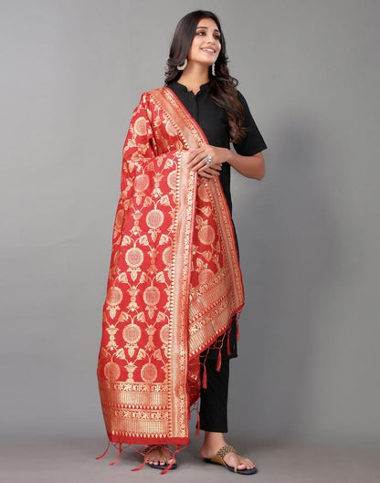Red Jacquard Dupatta | Leemboodi