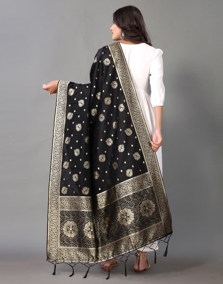 Black Jacquard Dupatta | Leemboodi