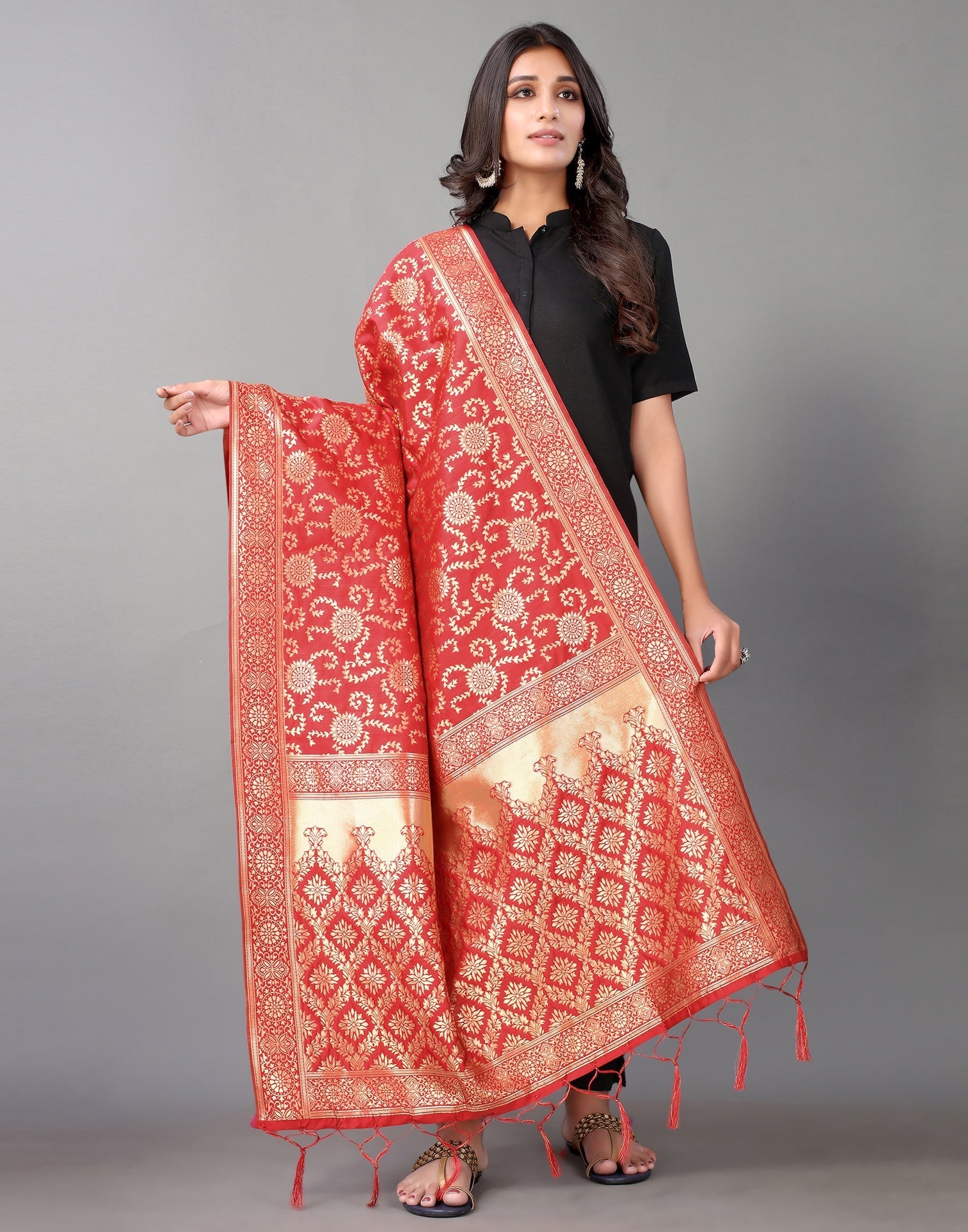 Red Jacquard Dupatta | Leemboodi