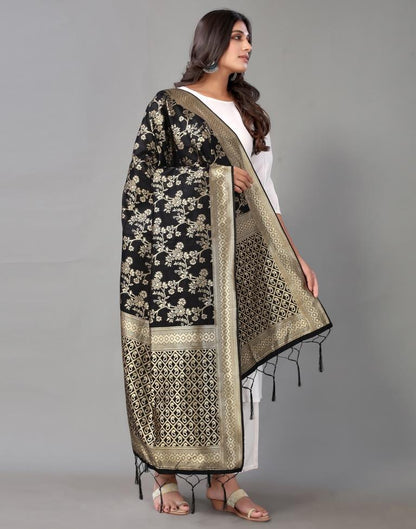 Black Jacquard Dupatta | Leemboodi