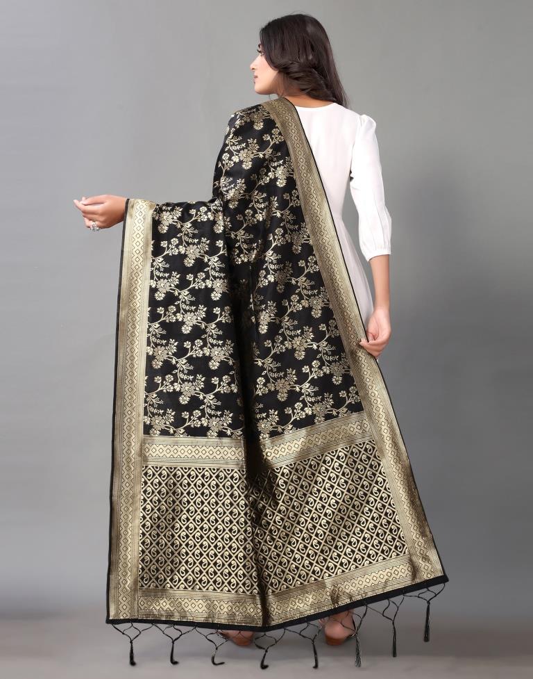 Black Jacquard Dupatta | Leemboodi