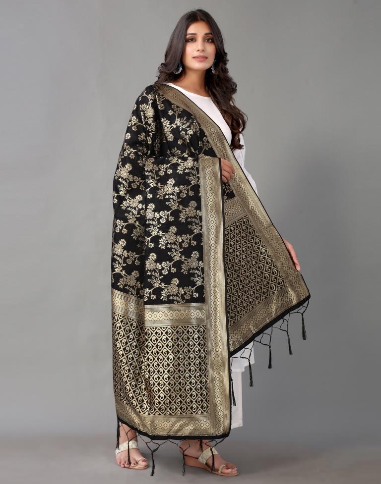 Black Jacquard Dupatta | Leemboodi