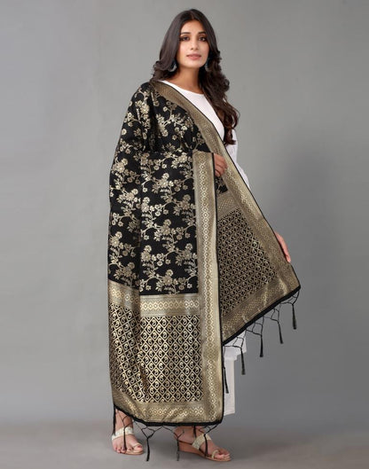 Black Jacquard Dupatta | Leemboodi