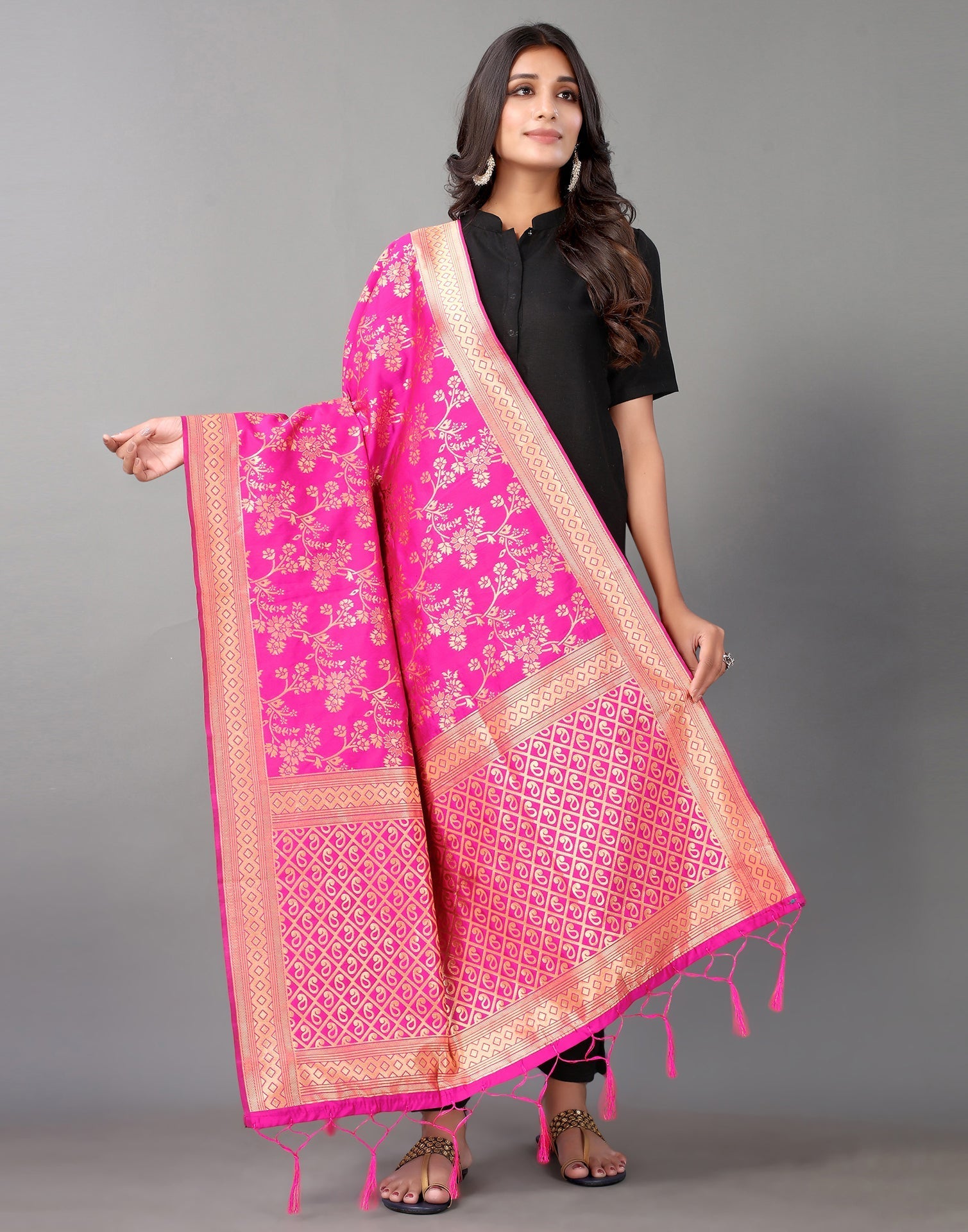 Pink Jacquard Dupatta | Leemboodi