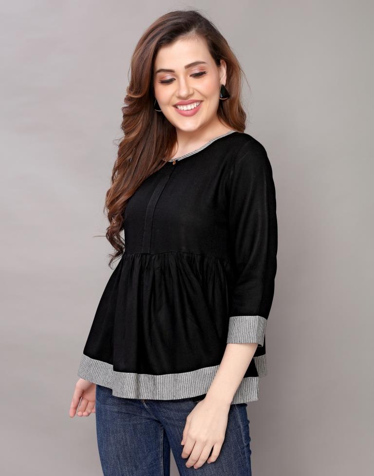 Delusive Black Top | Sudathi