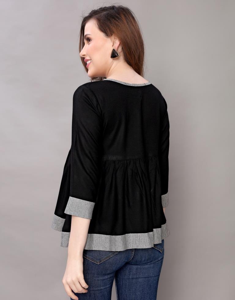 Delusive Black Top | Sudathi