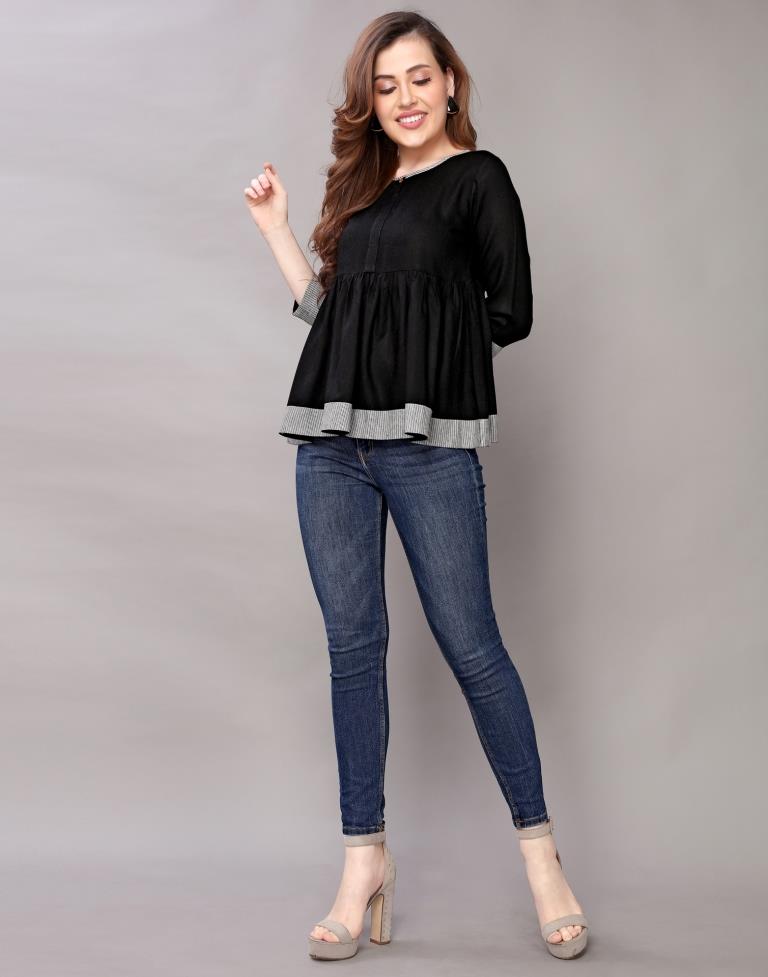 Delusive Black Top | Sudathi