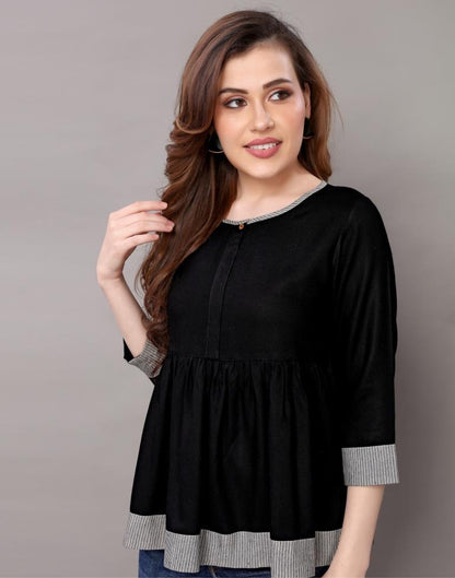 Delusive Black Top | Sudathi