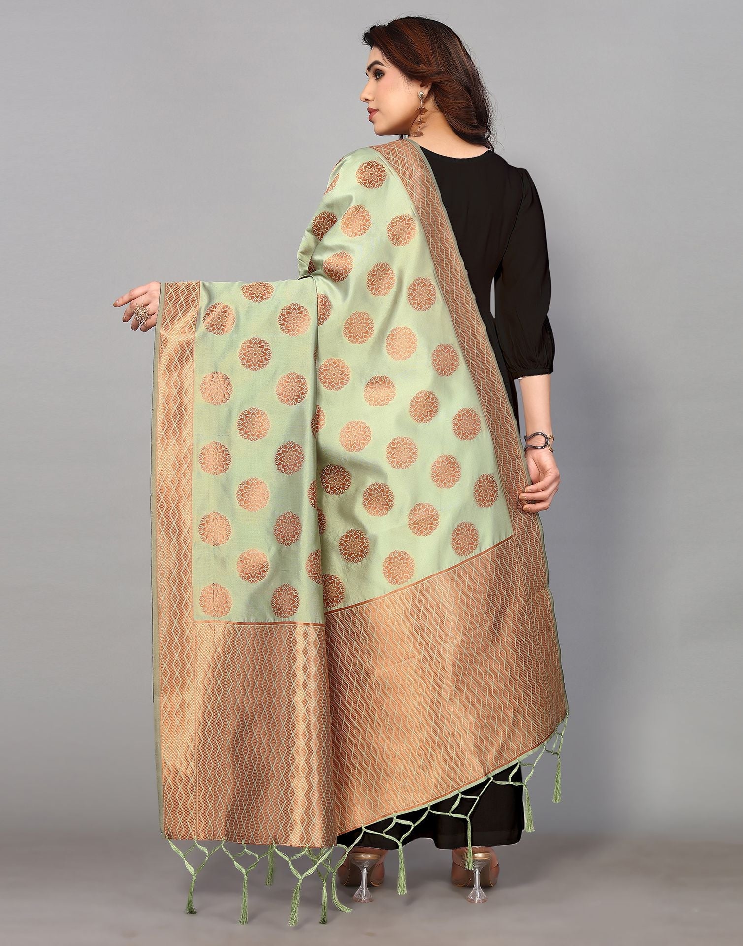 Light Green Silk Dupatta | Leemboodi