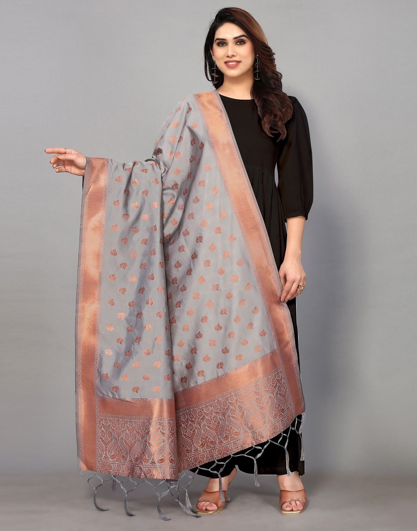 Grey Silk Dupatta | Leemboodi