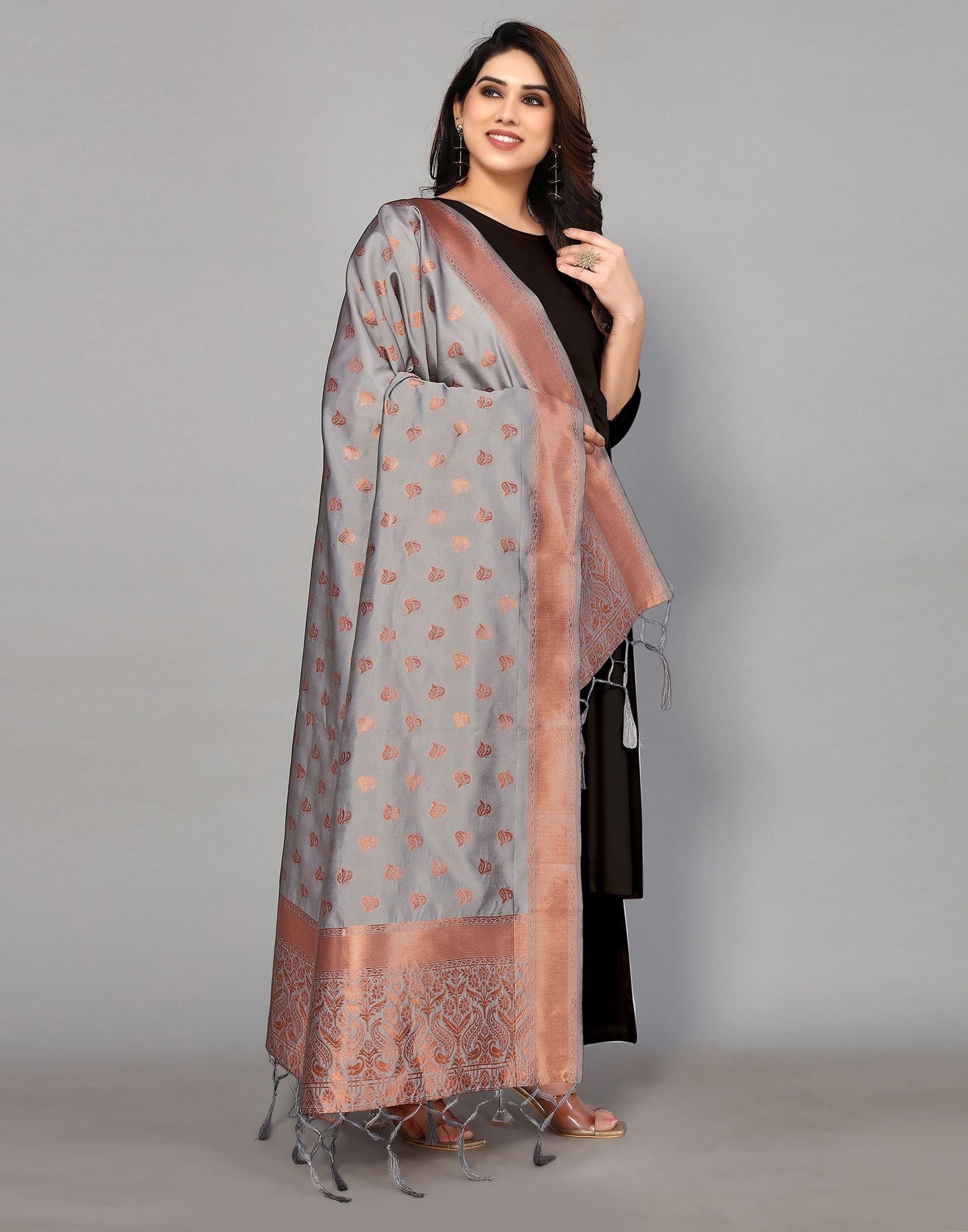 Grey Silk Dupatta | Leemboodi