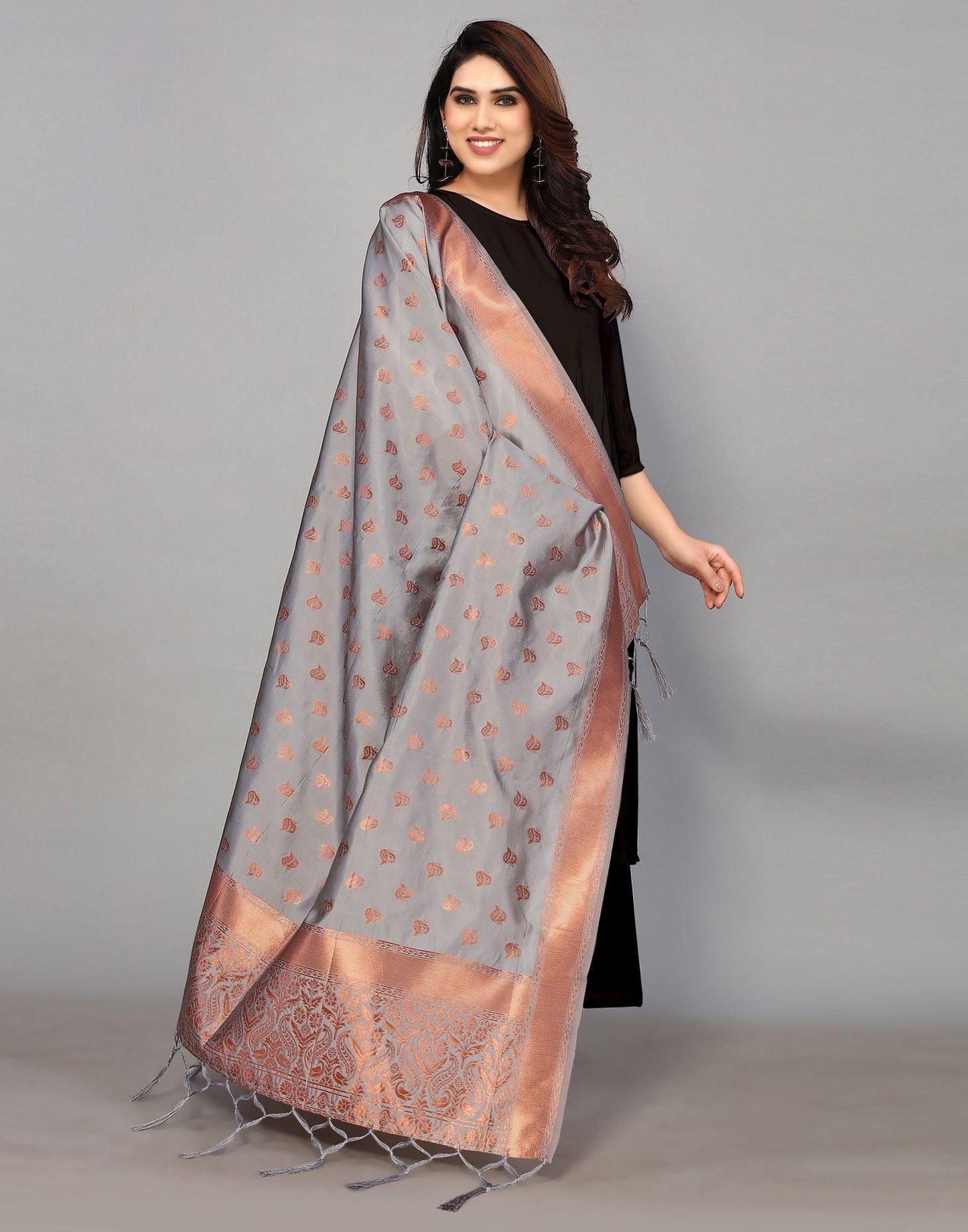 Grey Silk Dupatta | Leemboodi