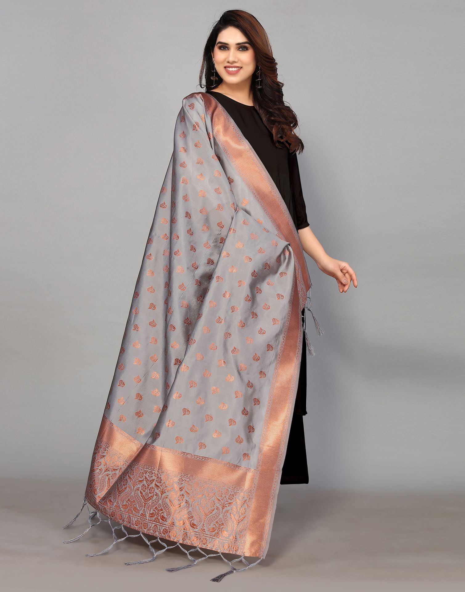 Grey Silk Dupatta | Leemboodi