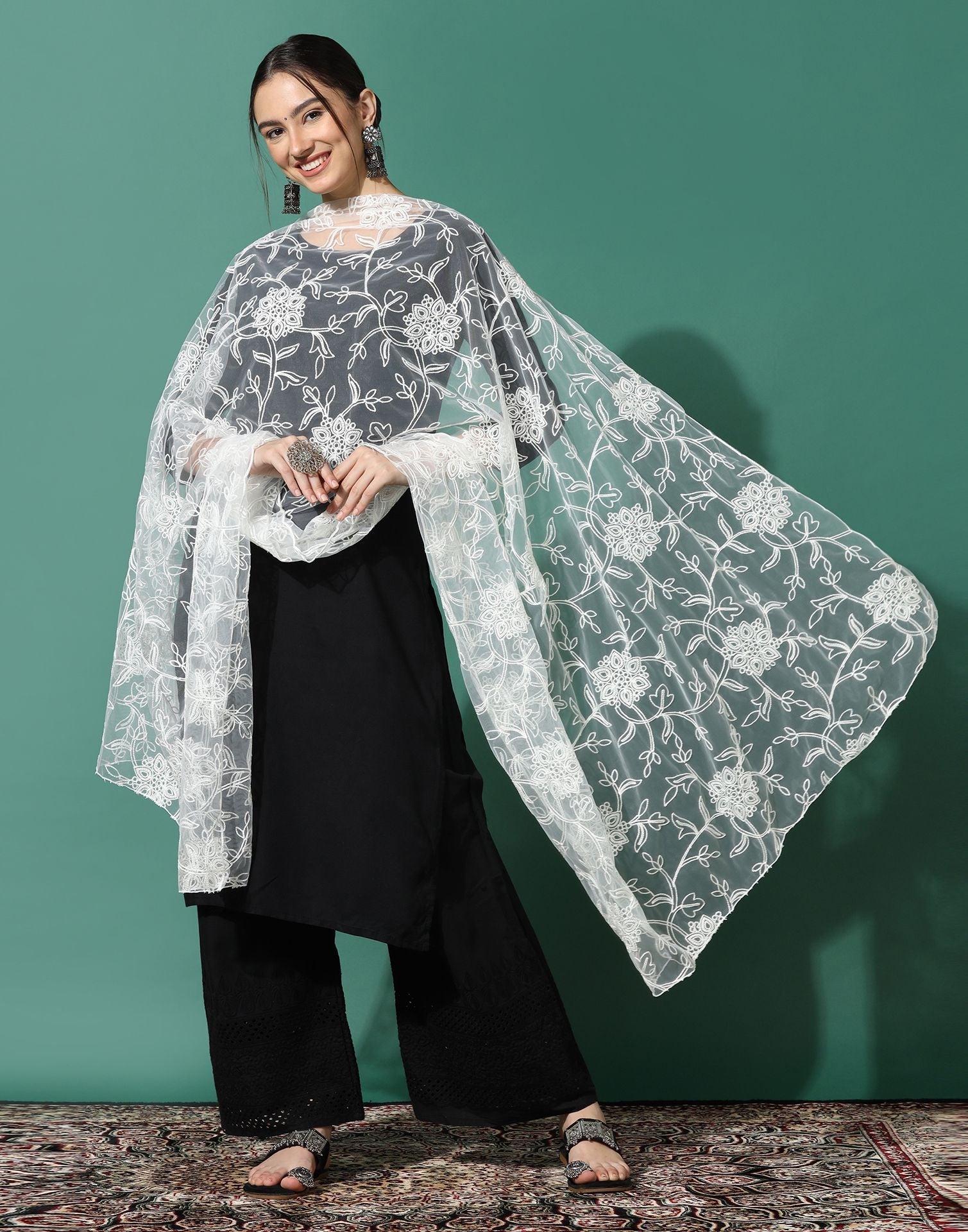 Off White Net Dupatta | Leemboodi