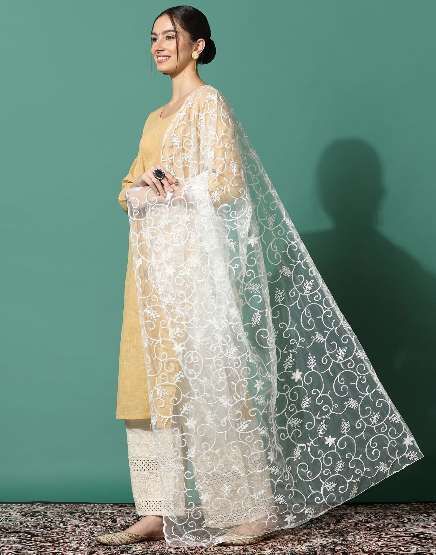 Off White Net Dupatta | Leemboodi