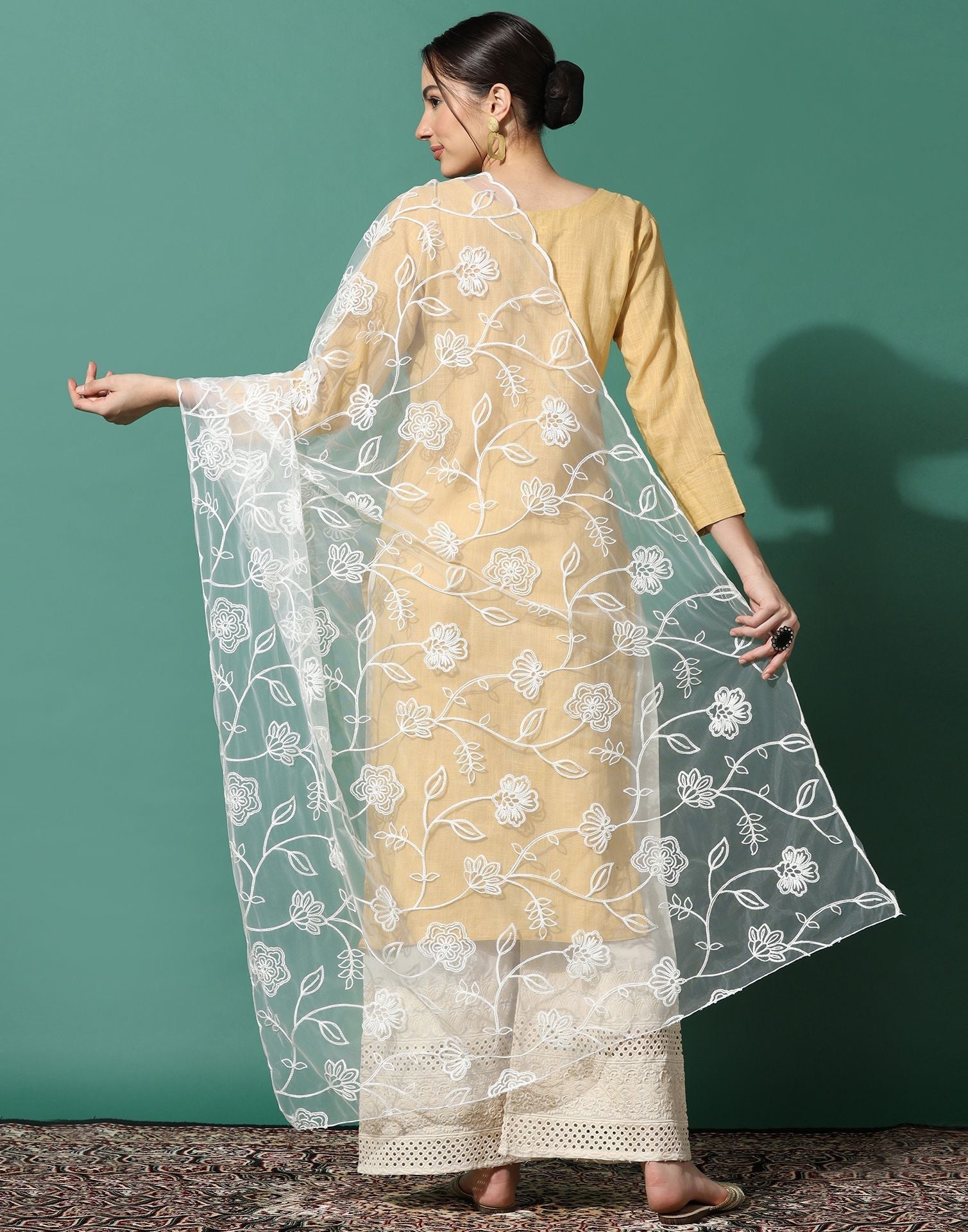 Off White Net Dupatta | Leemboodi