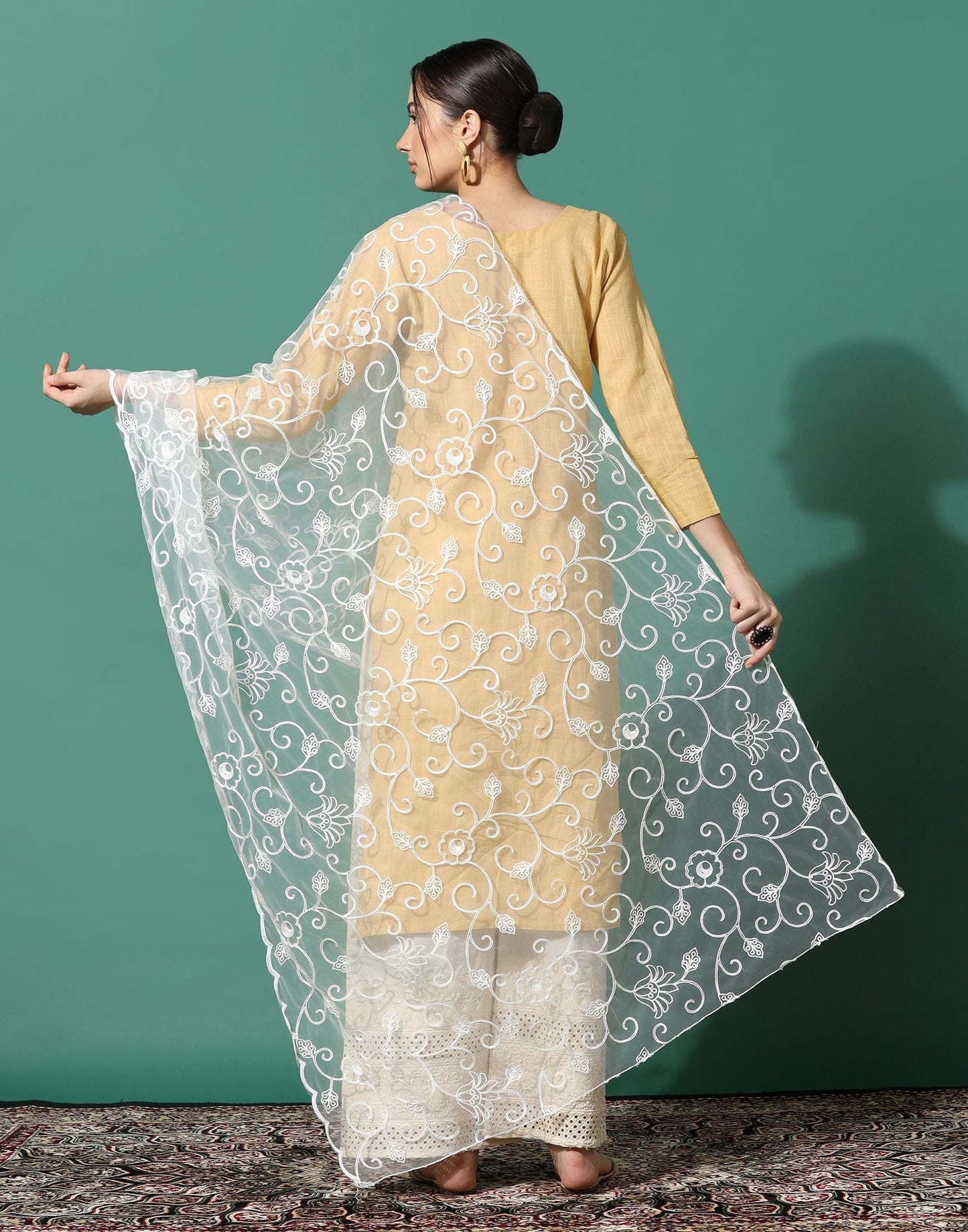 Off White Net Dupatta | Leemboodi