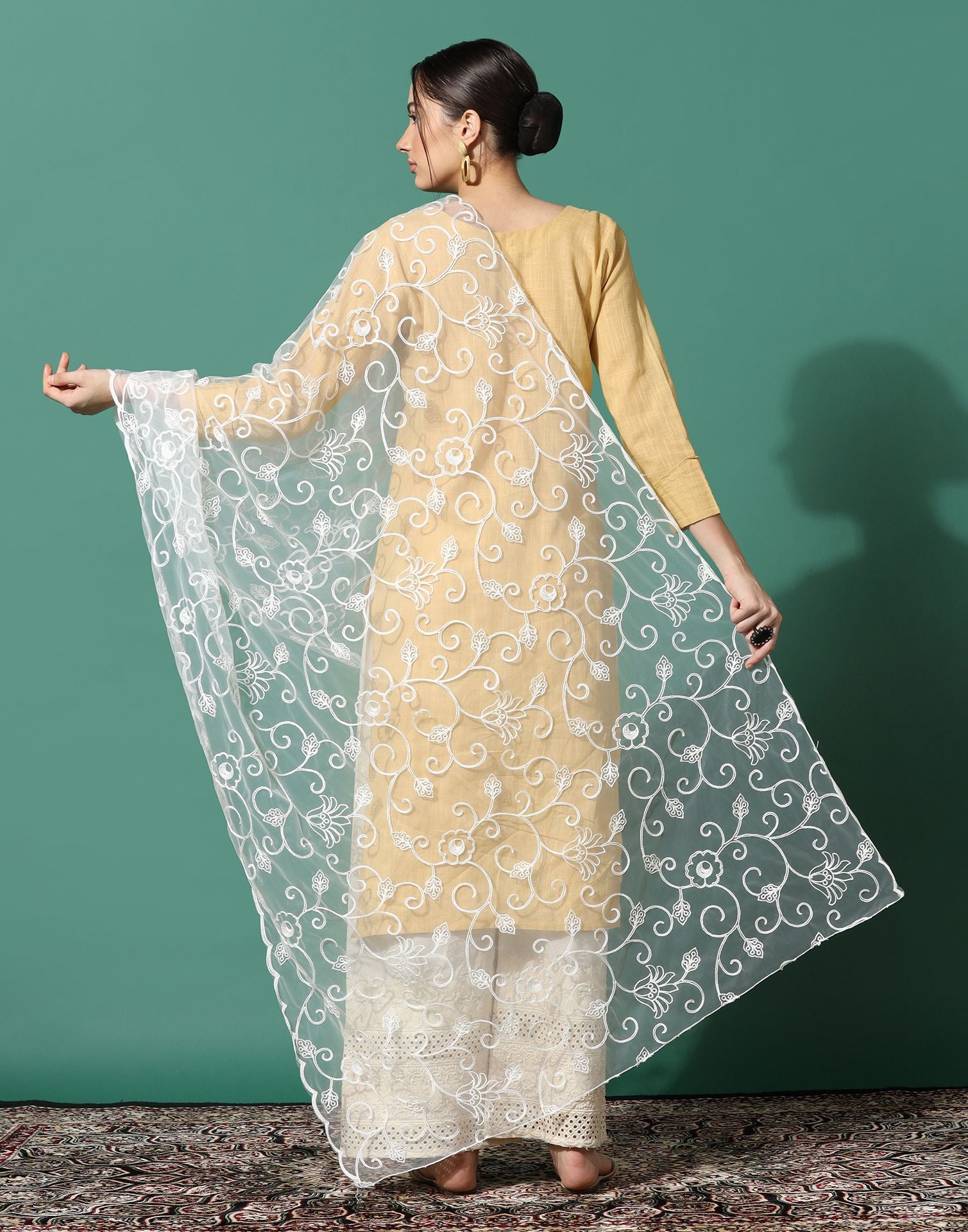 Off White Net Dupatta | Leemboodi