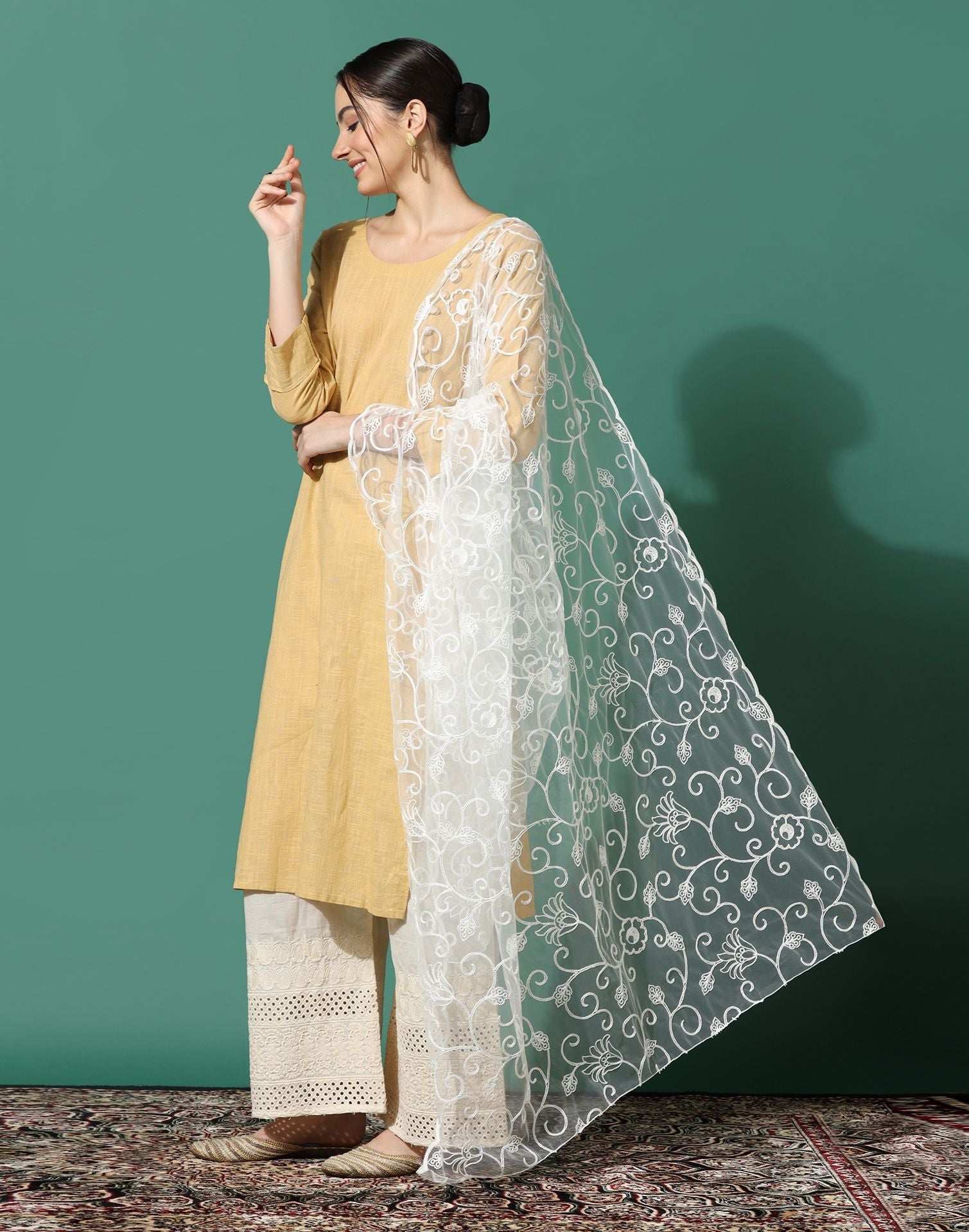 Off White Net Dupatta | Leemboodi
