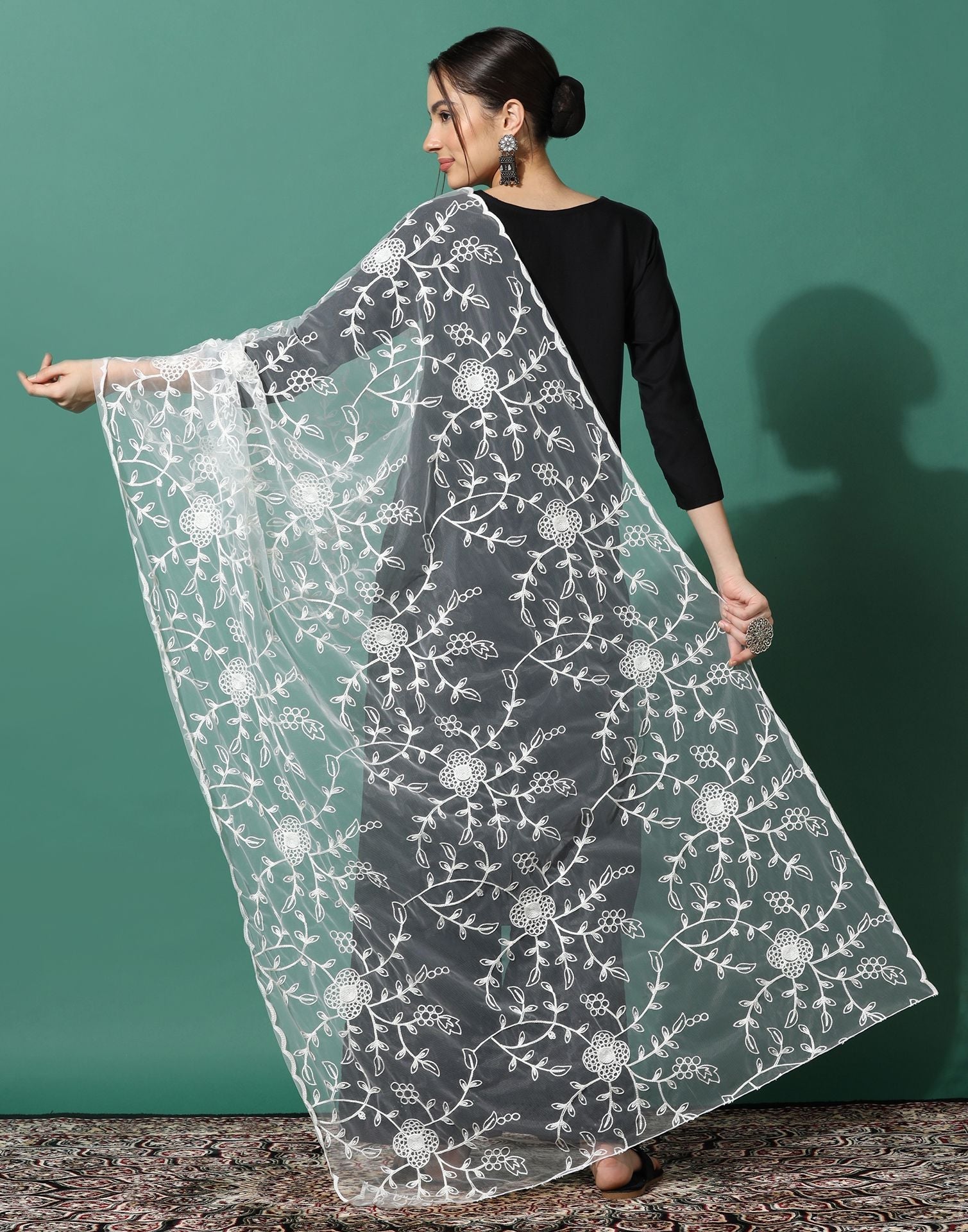 Off White Net Dupatta | Leemboodi