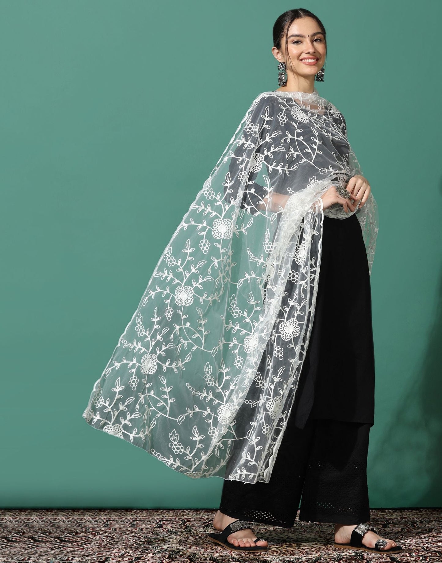 Off White Net Dupatta | Leemboodi