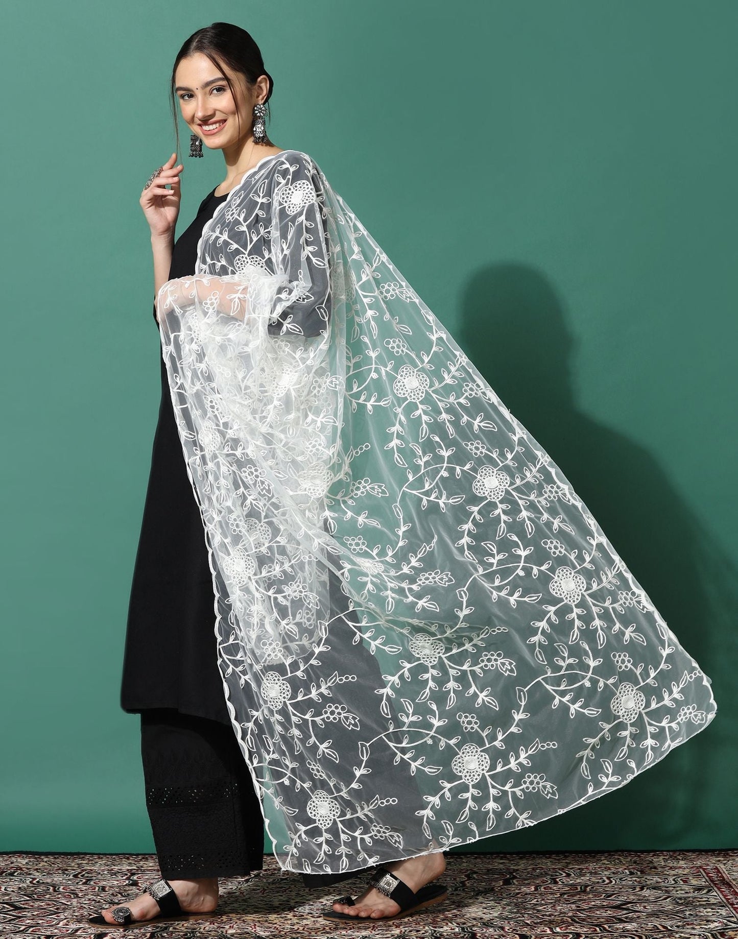 Off White Net Dupatta | Leemboodi