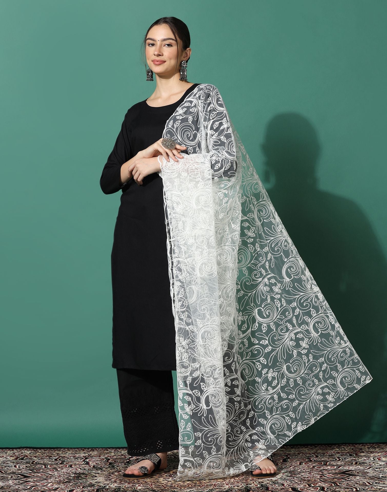 Off White Net Dupatta | Leemboodi