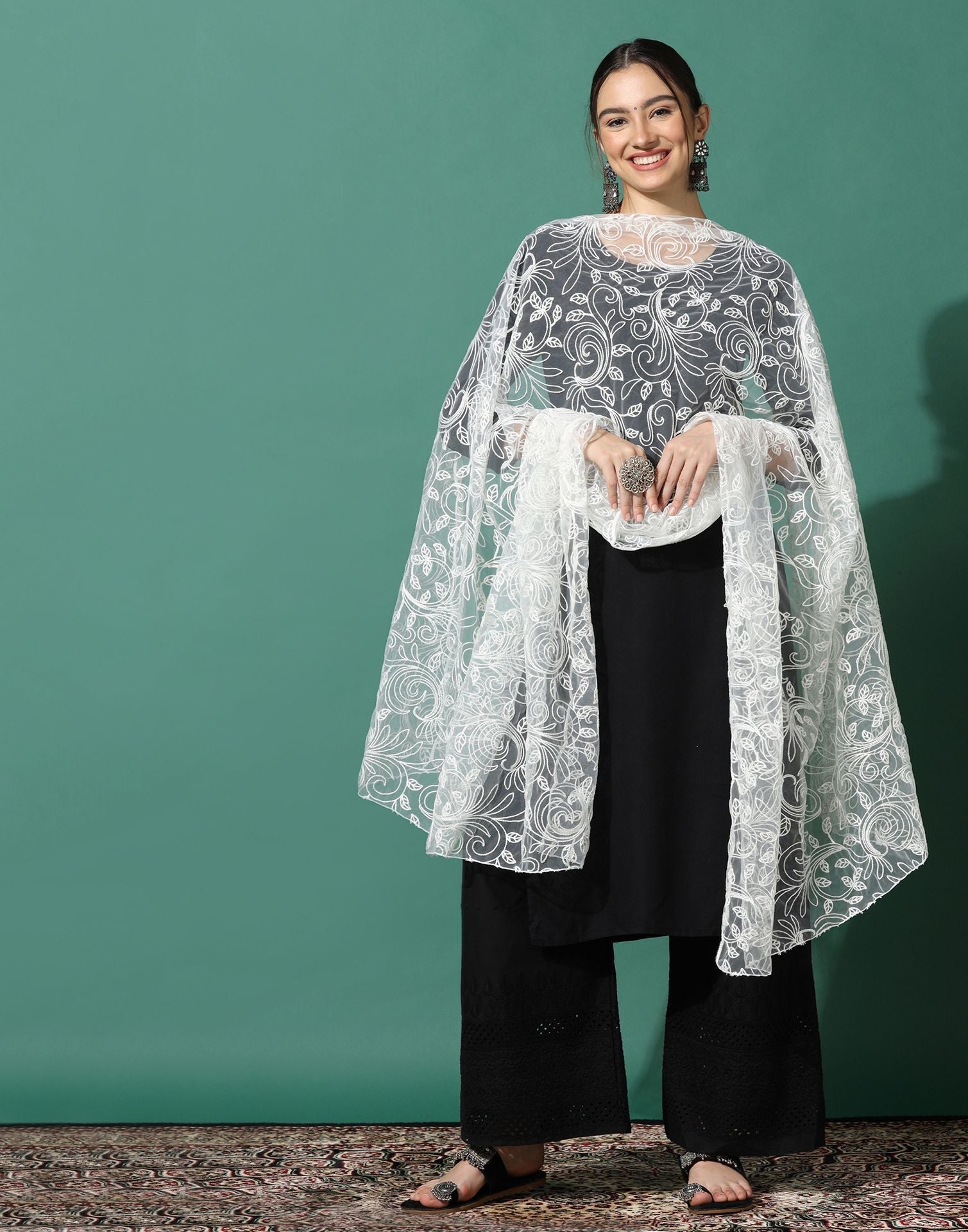 Off White Net Dupatta | Leemboodi