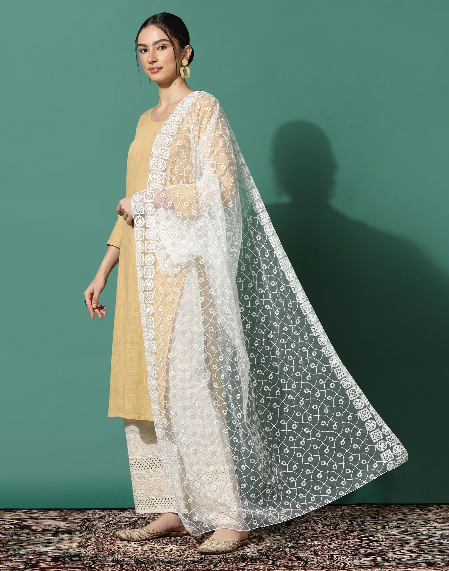 Off White Net Dupatta | Leemboodi