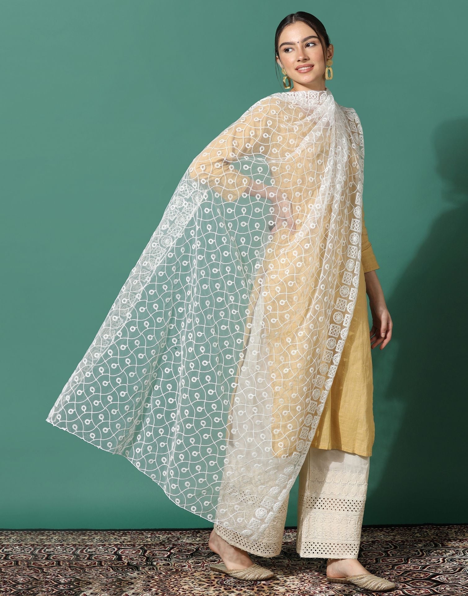Off White Net Dupatta | Leemboodi