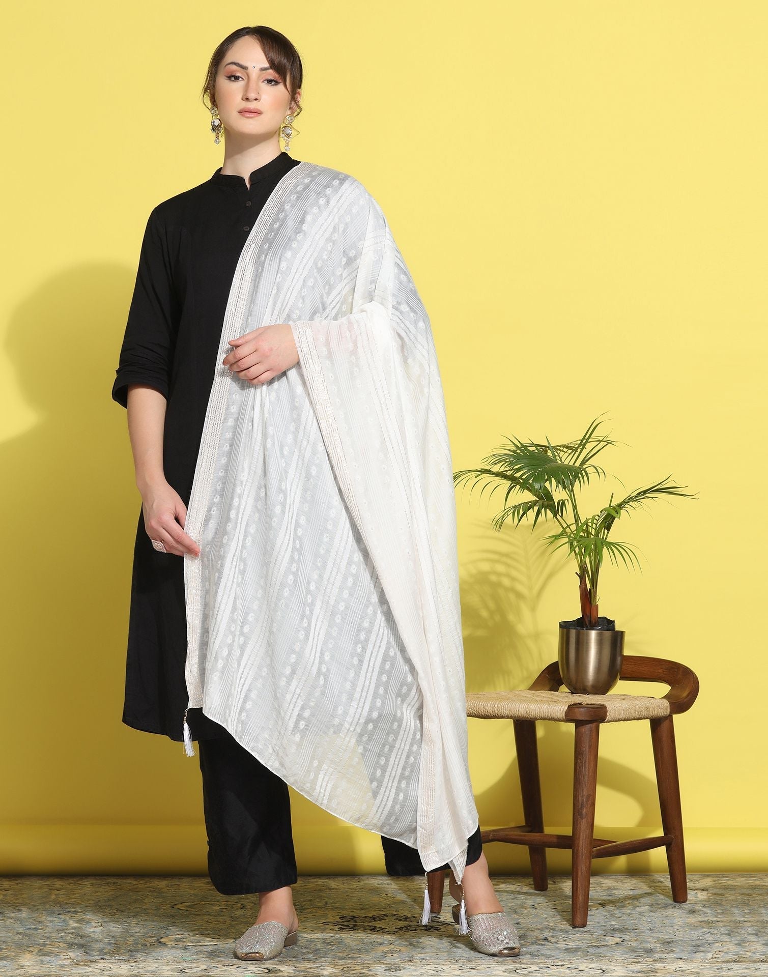 White Cotton Plain Dupatta | Leemboodi