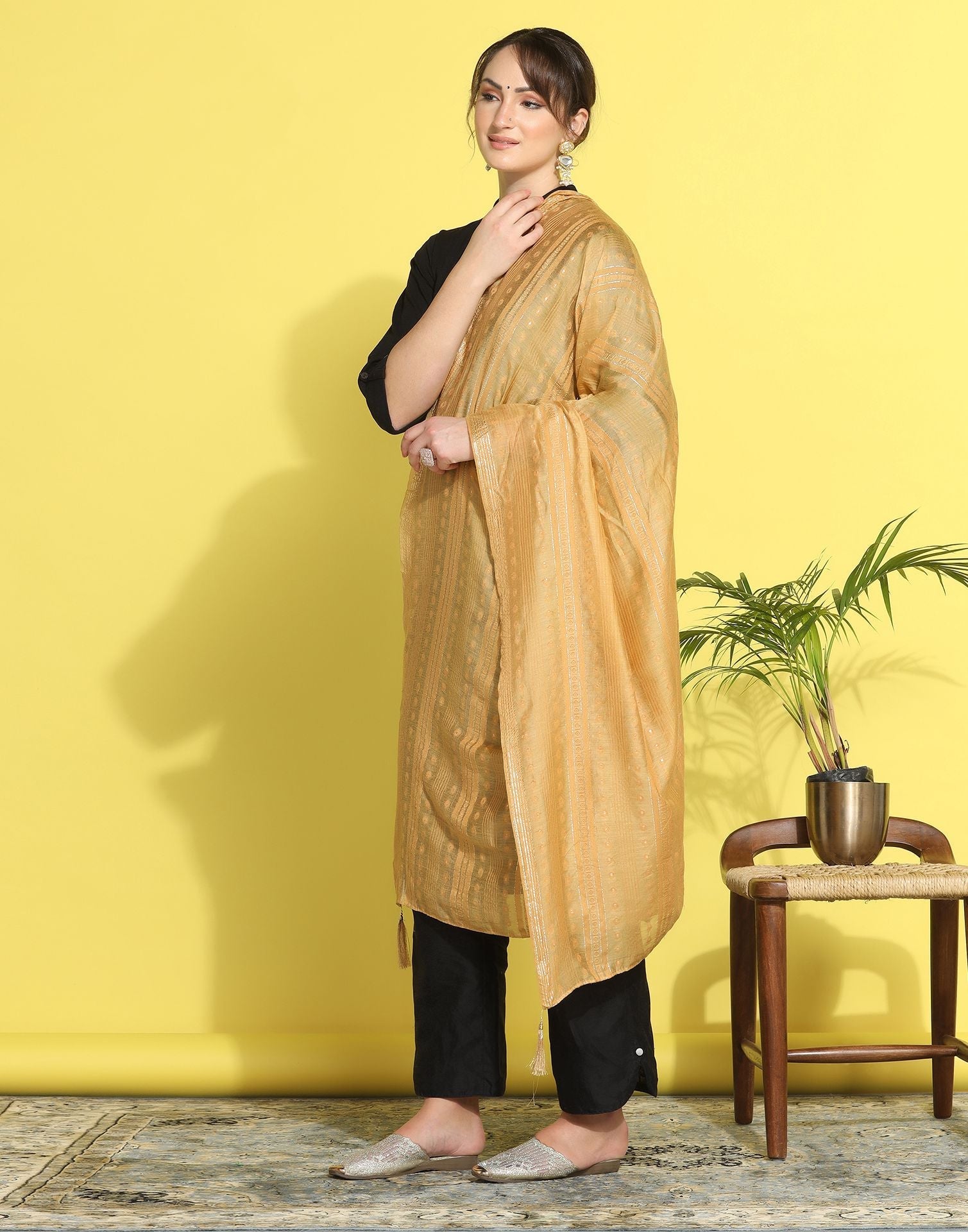Cream Cotton Plain Dupatta | Leemboodi