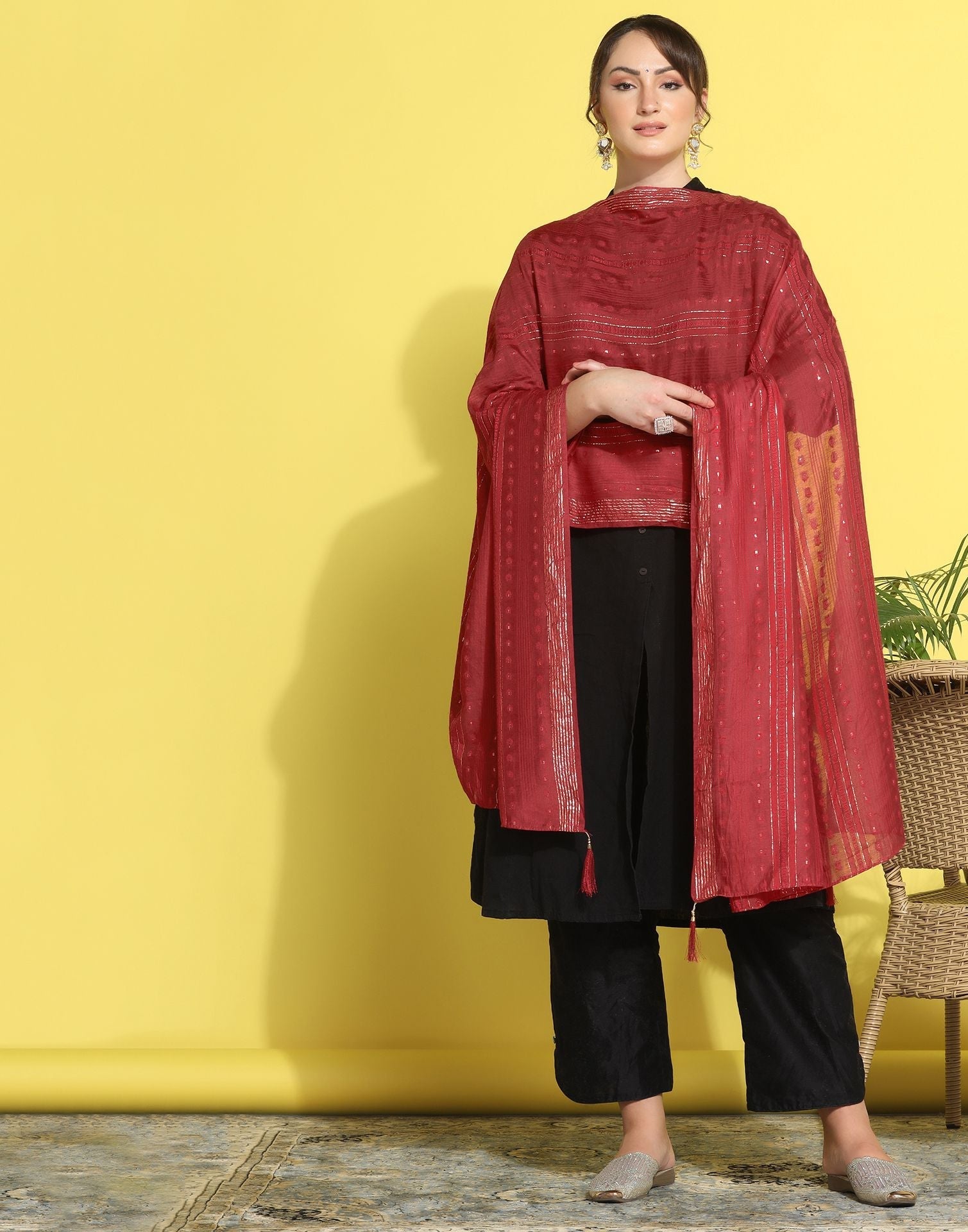 Maroon Cotton Plain Dupatta | Leemboodi
