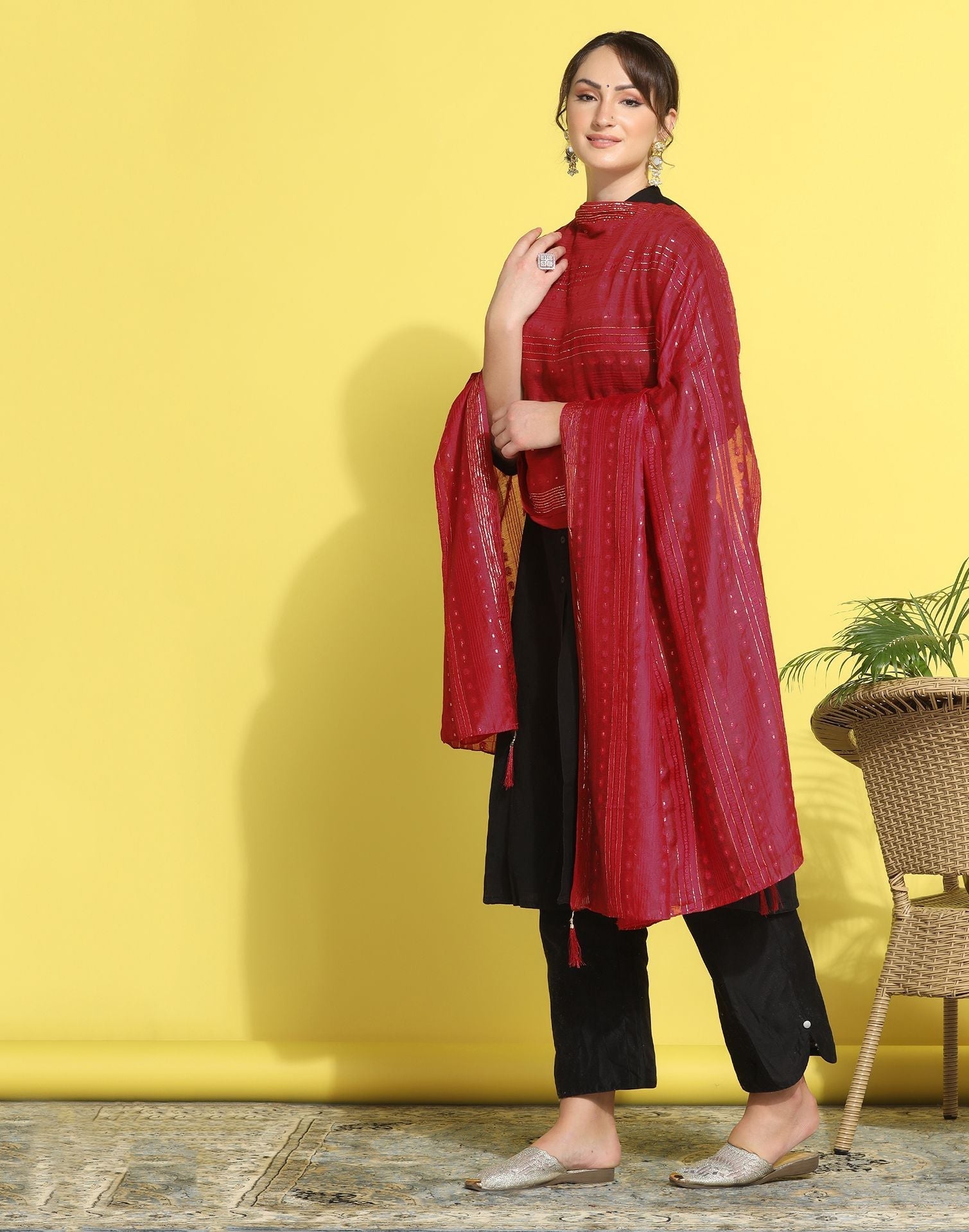 Maroon Cotton Plain Dupatta | Leemboodi