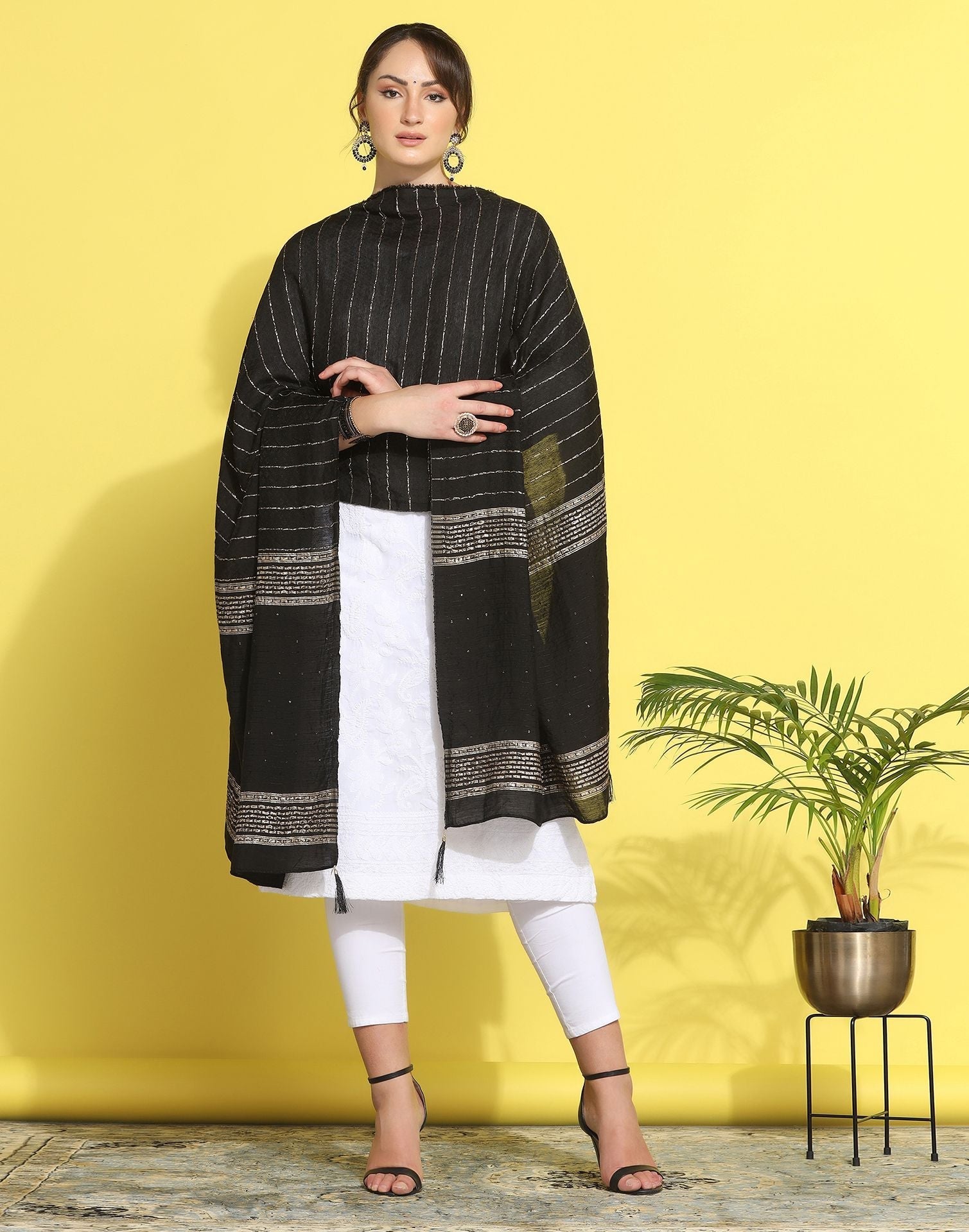 Black Cotton Plain Dupatta | Leemboodi