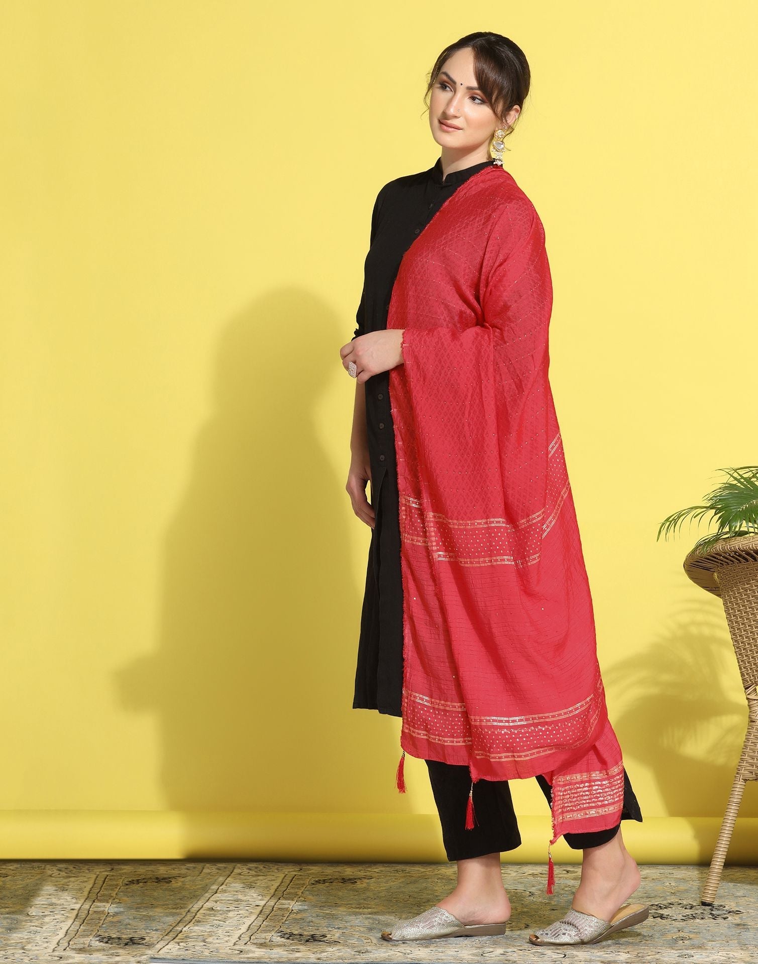 Pink Cotton Plain Dupatta | Leemboodi