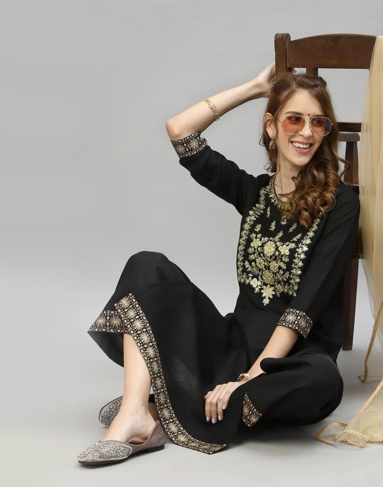 Black Kurti With Pant And Dupatta | Leemboodi