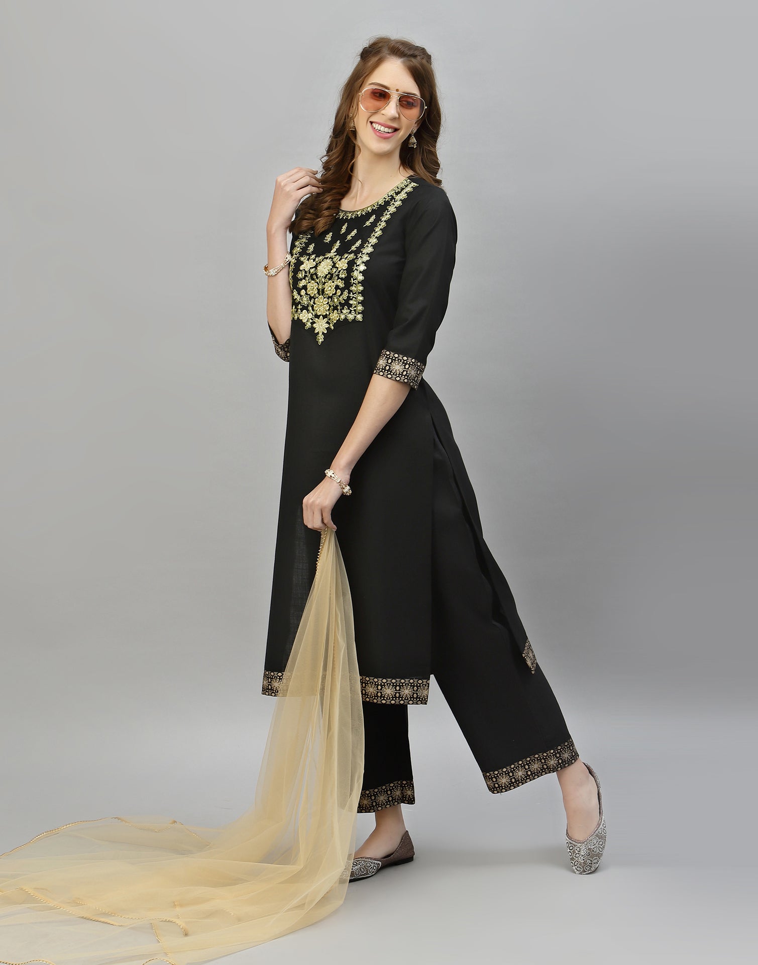 Black Kurti With Pant And Dupatta | Leemboodi