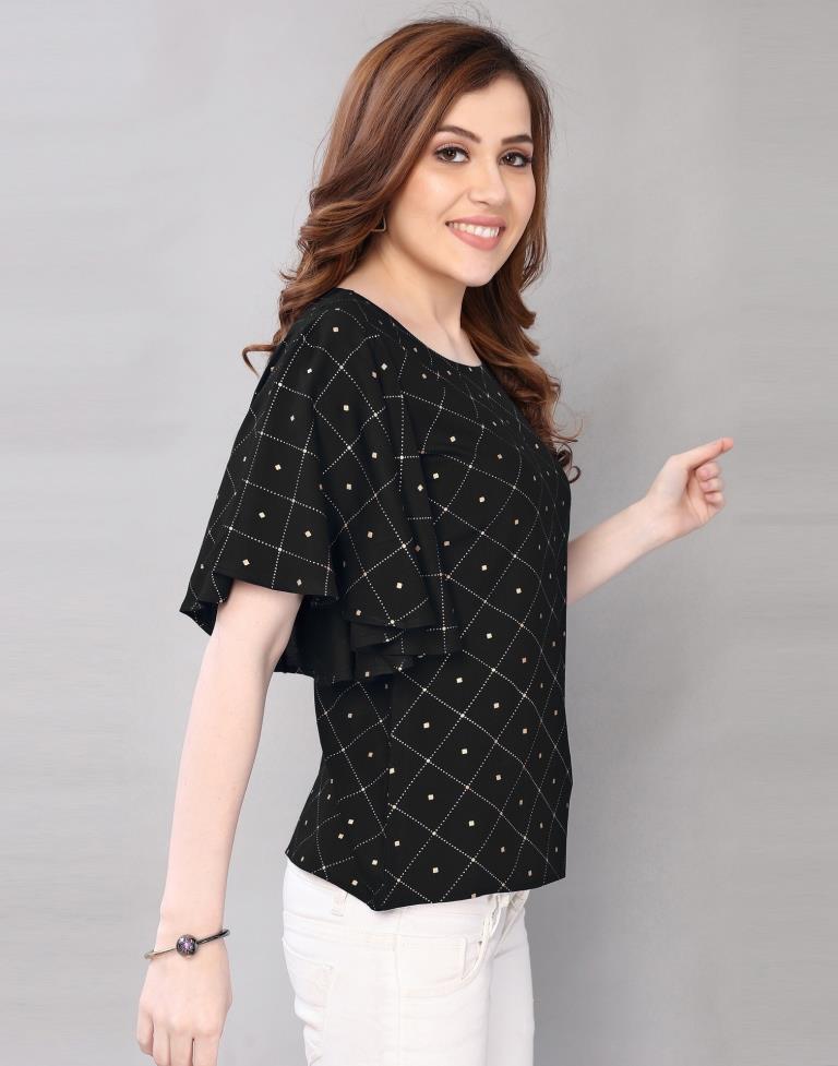 Black Fleard Sleeve Top | Leemboodi