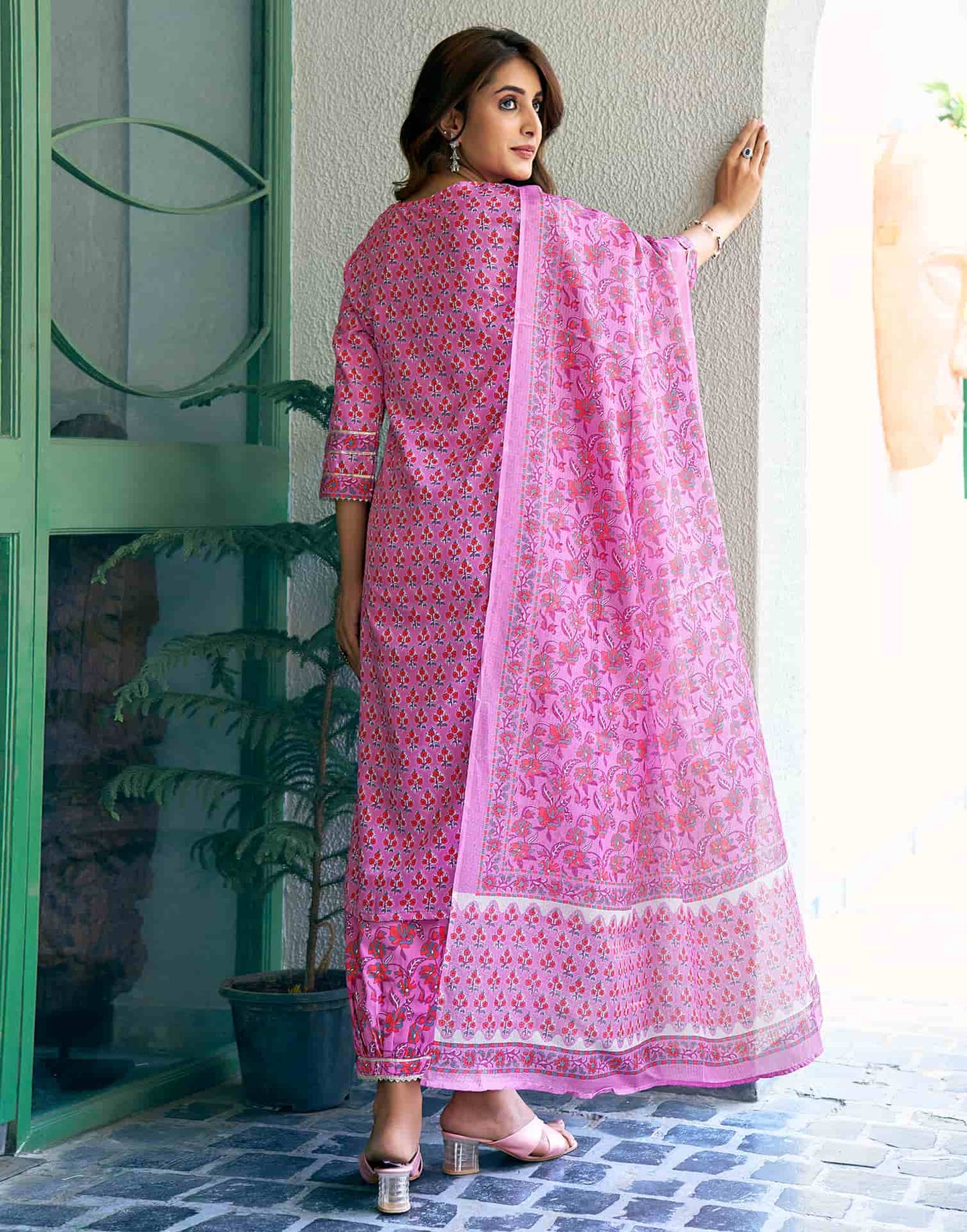 Lavender Printed Rayon Straight Kurta With Pant And Dupatta