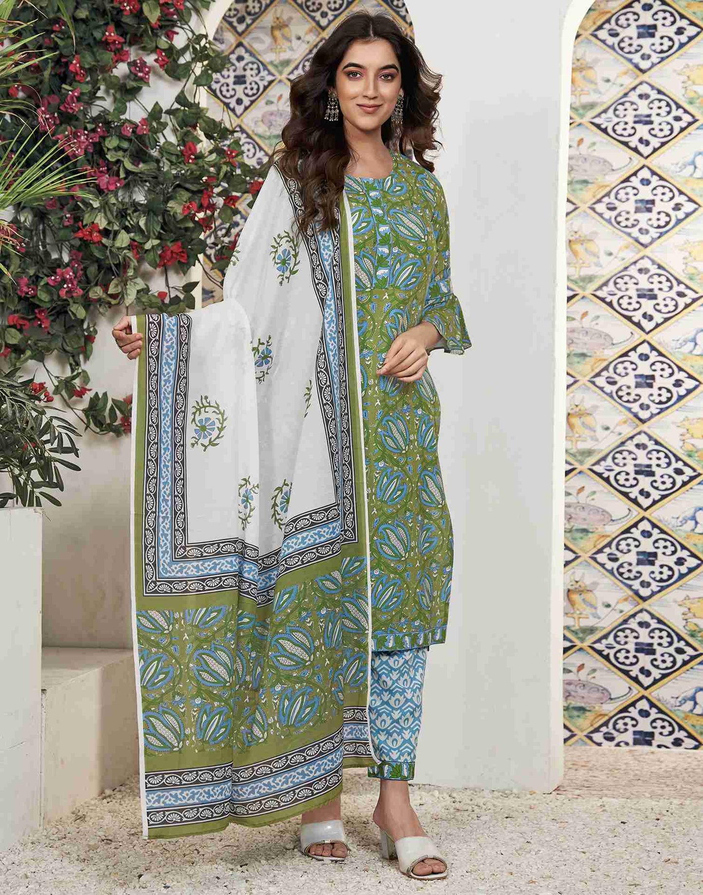 Green Printed Rayon Straight Kurta Set With Dupatta