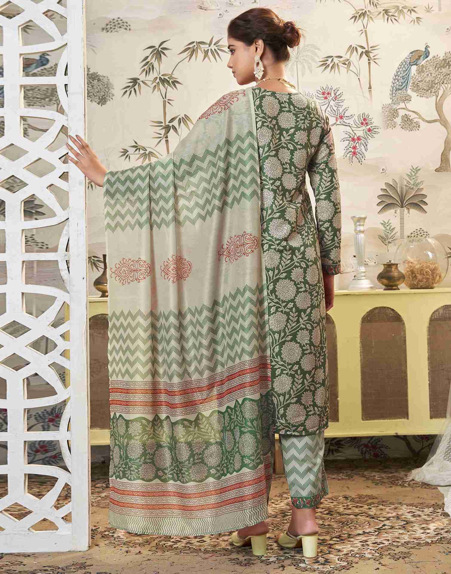 Green Printed Rayon Straight Kurta Set With Dupatta